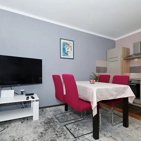 Marcela Apartment *